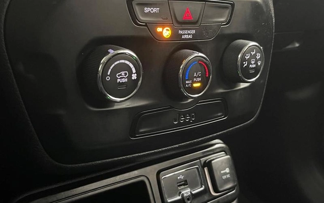 imagem-https://www.socarrao.com.br/sc-vehicle-images-prod/3093924/1786803888805-8228876_15_B_c37a5aa848.jpeg