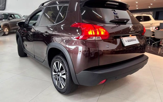 imagem-https://www.socarrao.com.br/sc-vehicle-images-prod/3093928/1788541992341-8358896_7_B_9aacb76314.jpeg