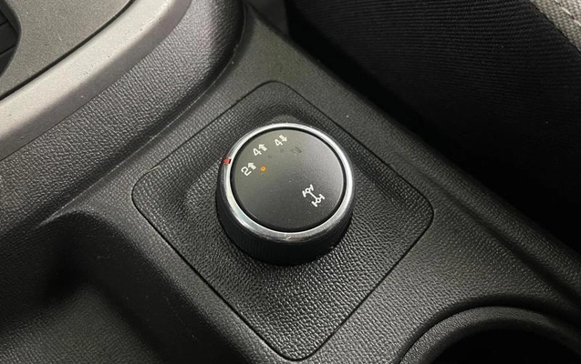 imagem-https://www.socarrao.com.br/sc-vehicle-images-prod/3093936/1789051464549-8068613_15_B_6771d763b9.jpeg