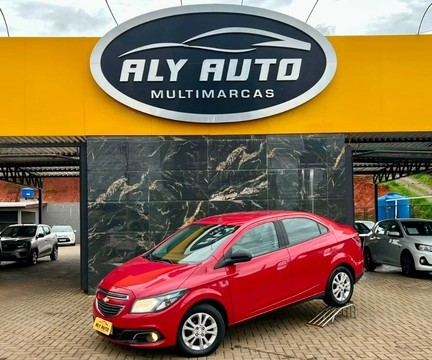 Chevrolet Prisma 2014 Vermelho — foto 1 de 3