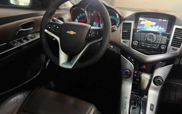 imagem-https://www.socarrao.com.br/sc-vehicle-images-prod/3094025/1789072368387-003_4ad5fdba224fdf4a5170b4d04d8d1160.jpeg