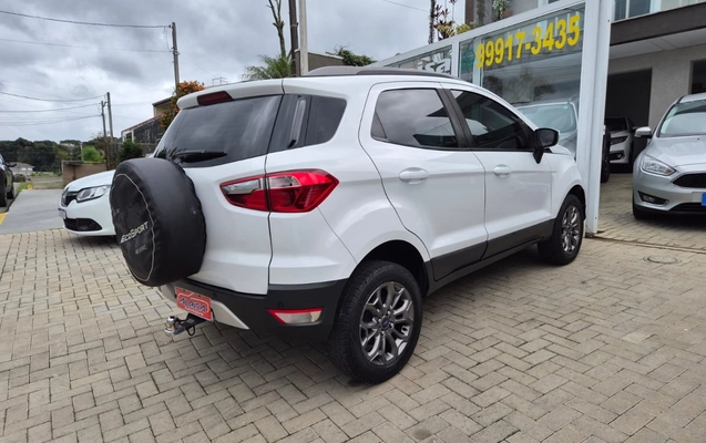 imagem-https://www.socarrao.com.br/sc-vehicle-images-prod/3094053/1786123715742-V2hhdHNBcHAgSW1hZ2UgMjAyNi0wOC0wNyBhdCAxMy41Mi41Ny5qcGVn.jpeg