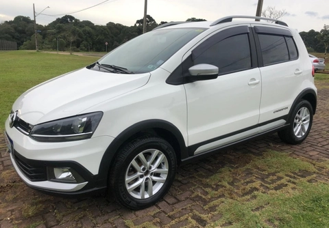 Volkswagen Crossfox 2016 Branco — foto 1 de 3