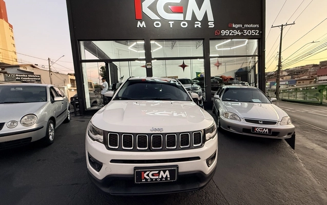 imagem-https://www.socarrao.com.br/sc-vehicle-images-prod/3094087/1786124374763-1_035114.jpg