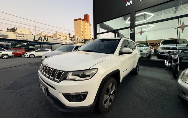 imagem-https://www.socarrao.com.br/sc-vehicle-images-prod/3094087/1786124374765-1_035115.jpg