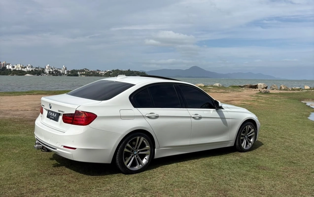 imagem-https://www.socarrao.com.br/sc-vehicle-images-prod/3094093/1786124413395-003_ba041c29494633c668f1a8df822bc644.jpeg