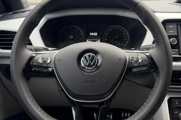 imagem-https://www.socarrao.com.br/sc-vehicle-images-prod/3094223/1788889948394-8359341_0_B_413da963d9.jpeg