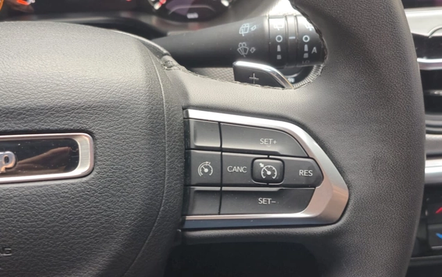 imagem-https://www.socarrao.com.br/sc-vehicle-images-prod/3094229/1786126300266-YTc5MTAyOTYtMzBjYy00OWRlLTk0ODMtMDY3YjA3OGFhZWZhLmpwZWc.jpeg
