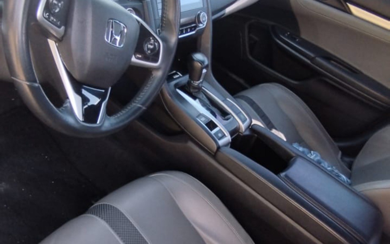 imagem-https://www.socarrao.com.br/sc-vehicle-images-prod/3094312/1787163365119-Y2l2aWMgMTAuSlBH.JPG