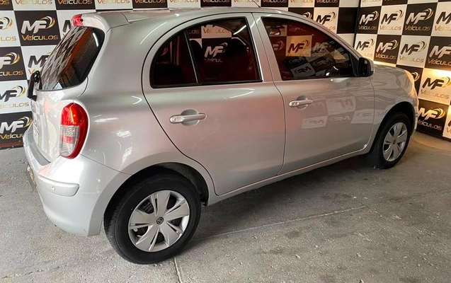 imagem-https://www.socarrao.com.br/sc-vehicle-images-prod/3094335/1786220086229-8359432_13_B_8efe212e22.jpeg