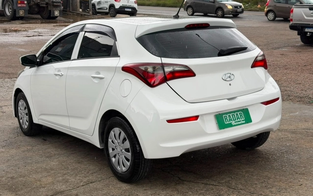 imagem-https://www.socarrao.com.br/sc-vehicle-images-prod/3094447/1786129961128-mkg21iThjXweomuknOgHy8WhFgkxf1Pn.jpg