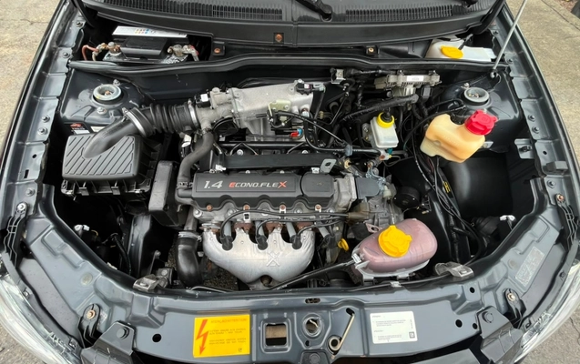 imagem-https://www.socarrao.com.br/sc-vehicle-images-prod/3094474/1786130831474-zlMOi7AGXagxmou4rNcuhdUGqaUCmqCv.jpg