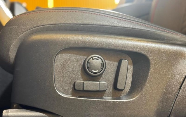imagem-https://www.socarrao.com.br/sc-vehicle-images-prod/3094478/1786536105011-8321985_12_B_b840dcdf10.jpeg