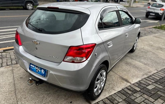 imagem-https://www.socarrao.com.br/sc-vehicle-images-prod/3094541/1788981875485-8360062_5_B_c5086a3733.jpeg