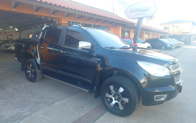 imagem-https://www.socarrao.com.br/sc-vehicle-images-prod/3094555/1786131430362-app-photos-6SgZntG8Hpgm2tLTRrqmHMEV9WHjpGzq.jpg