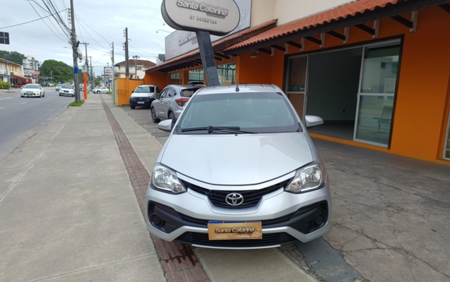 imagem-https://www.socarrao.com.br/sc-vehicle-images-prod/3094558/1786131500196-app-photos-TplrkvB4NITu14dKDAtFXByVIwiypx80.jpg
