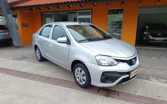 imagem-https://www.socarrao.com.br/sc-vehicle-images-prod/3094558/1786131500202-app-photos-1dhwtfXd8RaxTaVrC3UQV66cphV7irD2.jpg