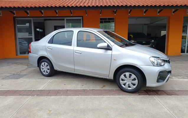 imagem-https://www.socarrao.com.br/sc-vehicle-images-prod/3094558/1786131500221-app-photos-dTceDuzleBiM4EaNli2LBiJ0na843wul.jpg