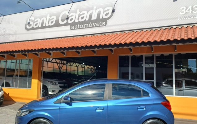 imagem-https://www.socarrao.com.br/sc-vehicle-images-prod/3094568/1786131590727-app-photos-aq8FuBqdlcqA5hyJCJ2MHkCOgeiFHrdg.jpg