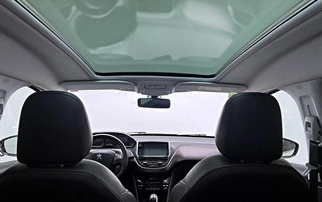 imagem-https://www.socarrao.com.br/sc-vehicle-images-prod/3094599/1789498639491-8347766_12_B_d21bd5437b.jpeg