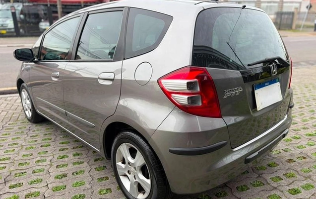 imagem-https://www.socarrao.com.br/sc-vehicle-images-prod/3094600/1789591775616-8291037_11_B_873de3a408.jpeg