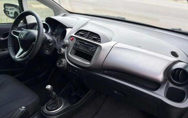 imagem-https://www.socarrao.com.br/sc-vehicle-images-prod/3094600/1789591775618-8291037_1_B_8a26ae848b.jpeg