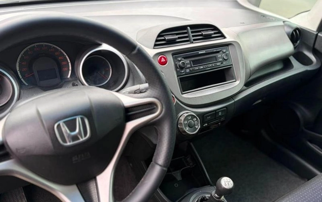 imagem-https://www.socarrao.com.br/sc-vehicle-images-prod/3094600/1789591775630-8291037_6_B_d22c6fbdf8.jpeg