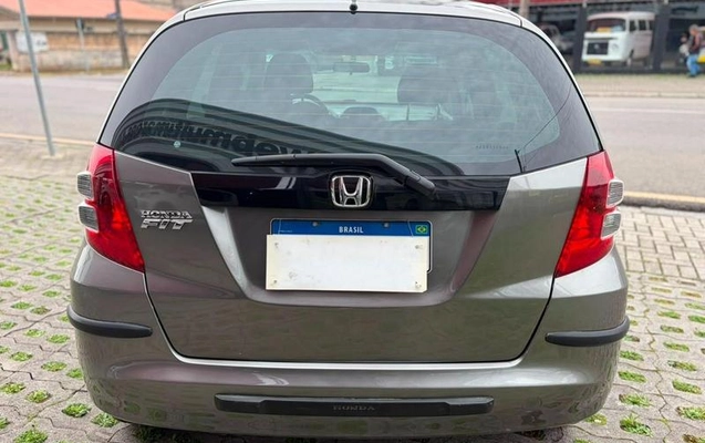 imagem-https://www.socarrao.com.br/sc-vehicle-images-prod/3094600/1789591775634-8291037_7_B_6e52584891.jpeg