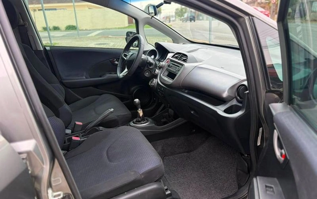 imagem-https://www.socarrao.com.br/sc-vehicle-images-prod/3094600/1789591775636-8291037_7_B_c5bf205c95.jpeg