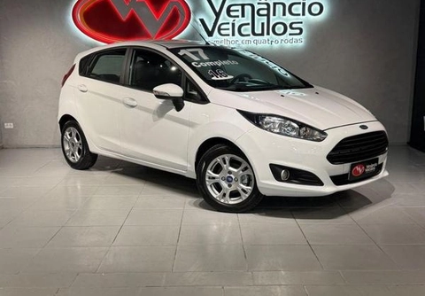 Ford Fiesta 2017 Branco — foto 1 de 3