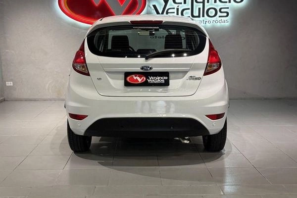 imagem-https://www.socarrao.com.br/sc-vehicle-images-prod/3094616/1786132340030-8171088_13_B_f97a240b89.jpeg