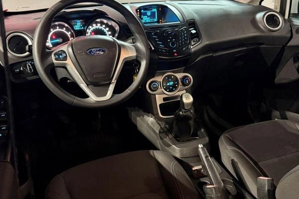 imagem-https://www.socarrao.com.br/sc-vehicle-images-prod/3094616/1786132340035-8171088_3_B_b0e224602a.jpeg