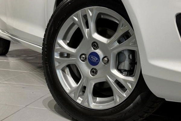 imagem-https://www.socarrao.com.br/sc-vehicle-images-prod/3094616/1786132340051-8171088_20_B_7d7b38618a.jpeg