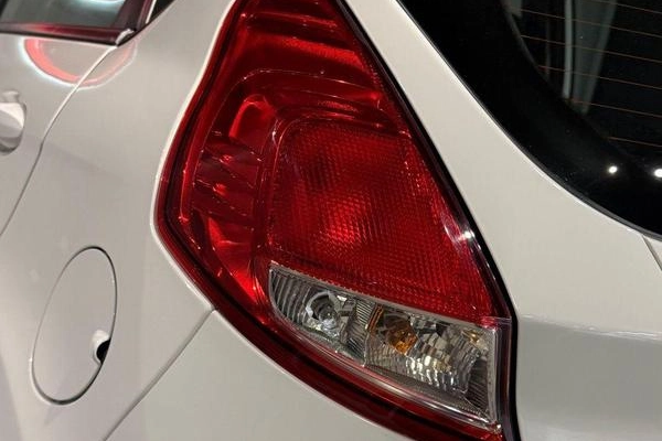 imagem-https://www.socarrao.com.br/sc-vehicle-images-prod/3094616/1786132340058-8171088_13_B_92914e79a9.jpeg