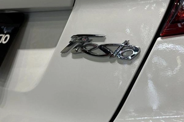 imagem-https://www.socarrao.com.br/sc-vehicle-images-prod/3094616/1786132340060-8171088_10_B_351eedc892.jpeg