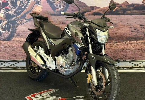Honda CB 250 TWISTER/FLEXONE 2019 Prata — foto 1 de 3