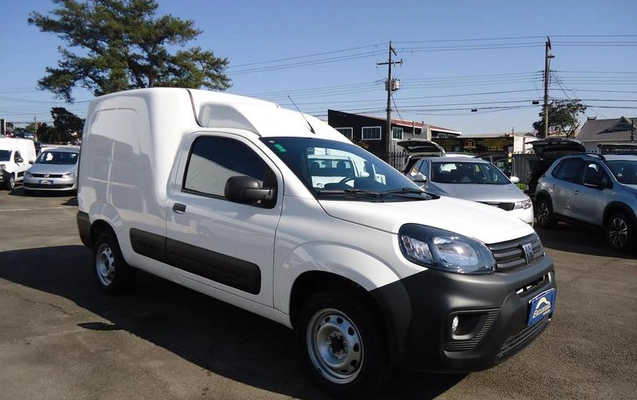 imagem-https://www.socarrao.com.br/sc-vehicle-images-prod/3094742/1789676591980-8360206_6_B_5961f59368.jpeg