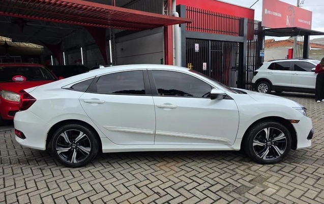 imagem-https://www.socarrao.com.br/sc-vehicle-images-prod/3094747/1787419398556-8360471_5_B_5aa4eb98b3.jpeg