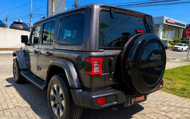 imagem-https://www.socarrao.com.br/sc-vehicle-images-prod/3094750/1788617718419-8358260_17_B_9d1ba611c1.png