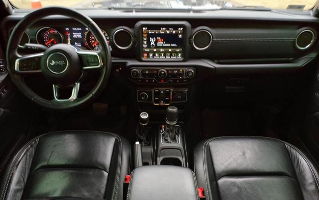 imagem-https://www.socarrao.com.br/sc-vehicle-images-prod/3094750/1788617718438-8358260_10_B_79fbec3c3d.jpeg