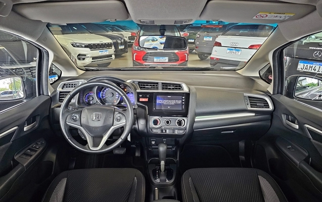 imagem-https://www.socarrao.com.br/sc-vehicle-images-prod/3094781/1788031739649-sL97lzztPre4JVDFY0Z4ZMqlsOXX13ps.jpg