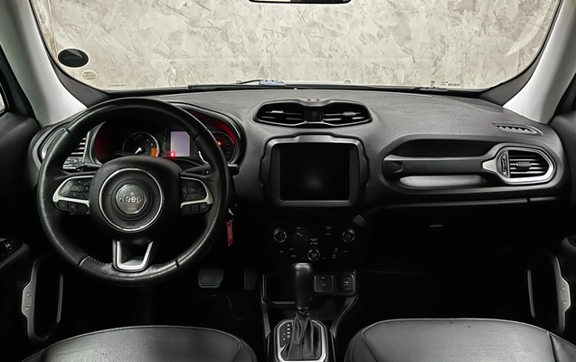imagem-https://www.socarrao.com.br/sc-vehicle-images-prod/3094822/1789472612548-2e2899c7-835f-4cb5-809f-b12a3db8db91.jpg