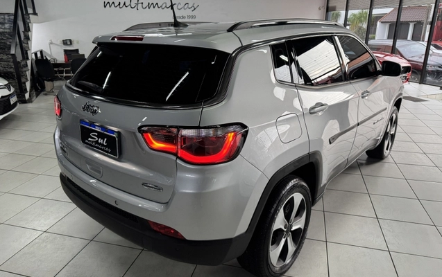 imagem-https://www.socarrao.com.br/sc-vehicle-images-prod/3094860/1788291821534-lCwqS6BosNrJjgPLEyRLaYAHmddomDfe.jpg