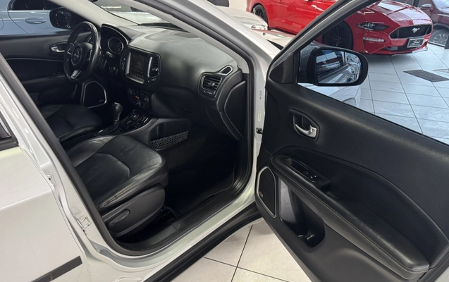 imagem-https://www.socarrao.com.br/sc-vehicle-images-prod/3094860/1788291821549-fOvDg2Ebhye94W3pgTvbhnmiPJaybVyW.jpg