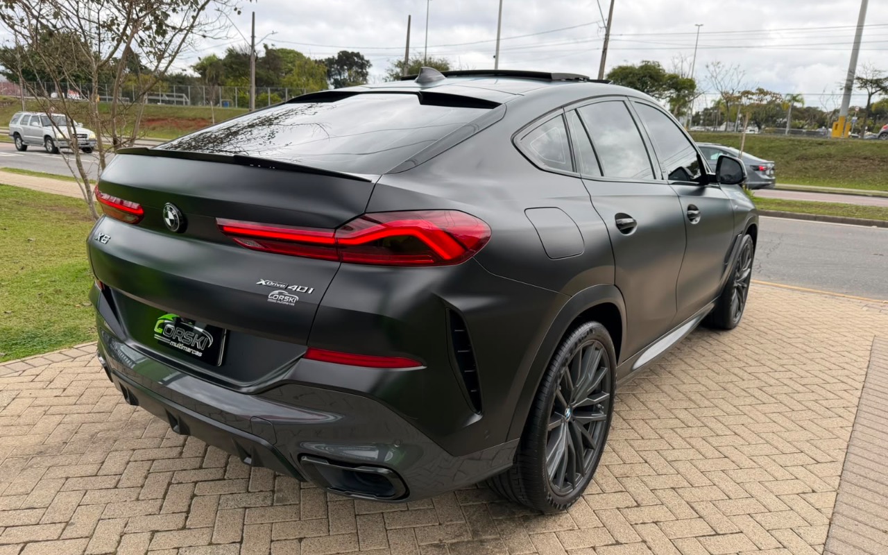 imagem-https://www.socarrao.com.br/sc-vehicle-images-prod/3094864/1786136534953-MTg2MTlkMmYtYzkxMy00ZDA0LTk2N2YtNTM2M2ZkNTAzNzM3LmpwZWc.jpeg