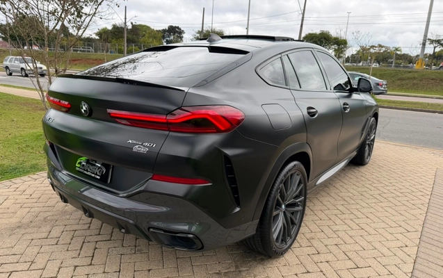 imagem-https://www.socarrao.com.br/sc-vehicle-images-prod/3094864/1786136534953-MTg2MTlkMmYtYzkxMy00ZDA0LTk2N2YtNTM2M2ZkNTAzNzM3LmpwZWc.jpeg