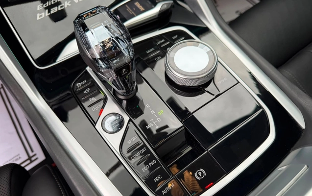 imagem-https://www.socarrao.com.br/sc-vehicle-images-prod/3094864/1786136535456-OGY1YmI1MDItNTNkNy00NzYyLWE1MGYtNTUyODhhNjY4YjJhLmpwZWc.jpeg