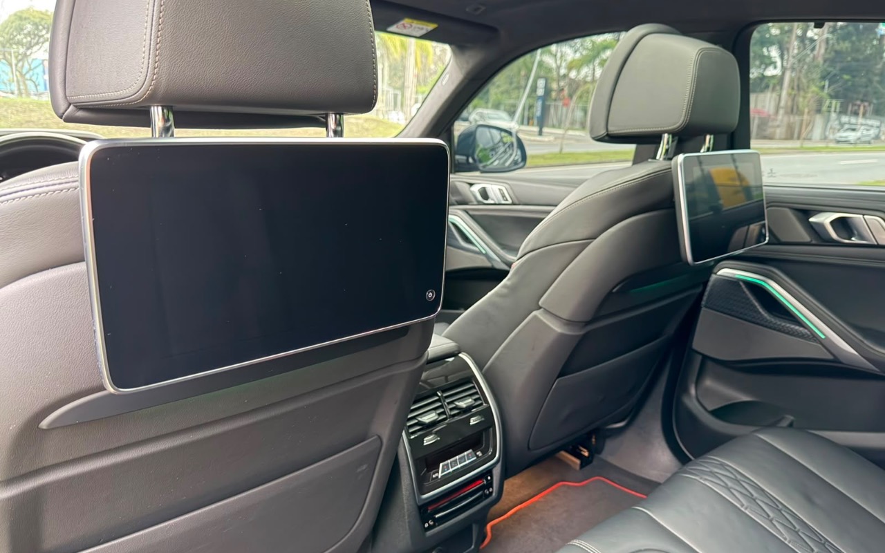 imagem-https://www.socarrao.com.br/sc-vehicle-images-prod/3094864/1786136536160-YTZhZWNiYTUtZDAzYy00MWE4LWFlNDYtZTM5ODI1ZjQ0ZWI3LmpwZWc.jpeg