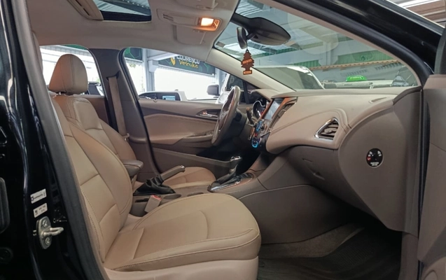 imagem-https://www.socarrao.com.br/sc-vehicle-images-prod/3094872/1788288923937-OljRTNLfhznzZX50wmHn6mdHQS4cx8DB.jpg