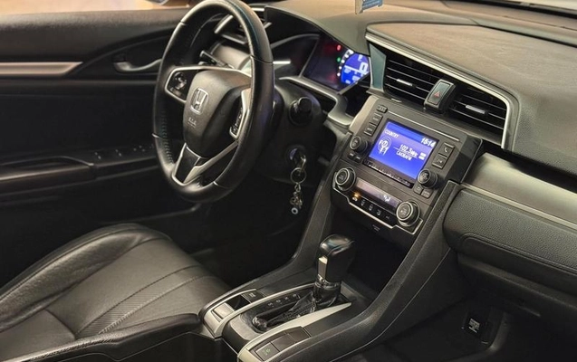 imagem-https://www.socarrao.com.br/sc-vehicle-images-prod/3094877/1789570529645-8318969_3_B_595614d917.jpeg